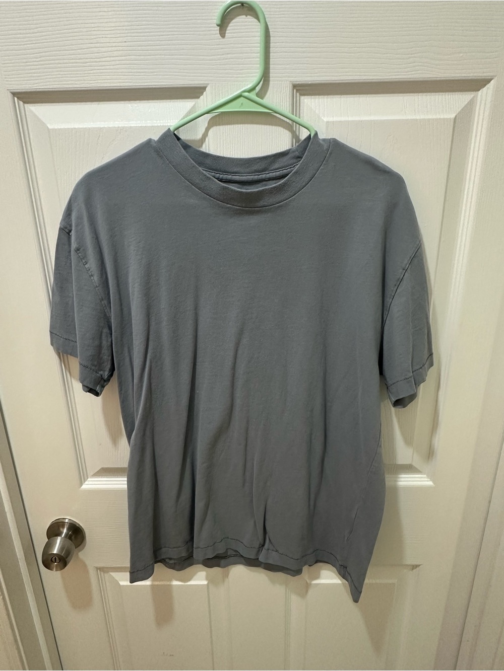 Abercrombie & Fitch Essential Pack of 4 Tees; Men’s Large - Picture 7 of 12